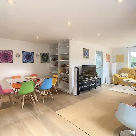 Maison 2 Ch Avec Piscine Interieure Et Privatif