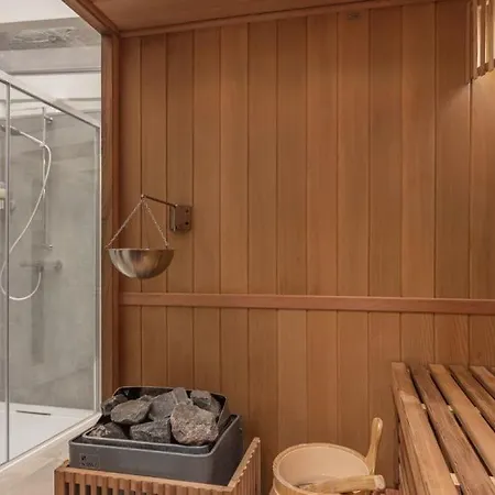 Hotel Maison 2 Ch Avec Piscine Interieure Et Privatif Floreffe